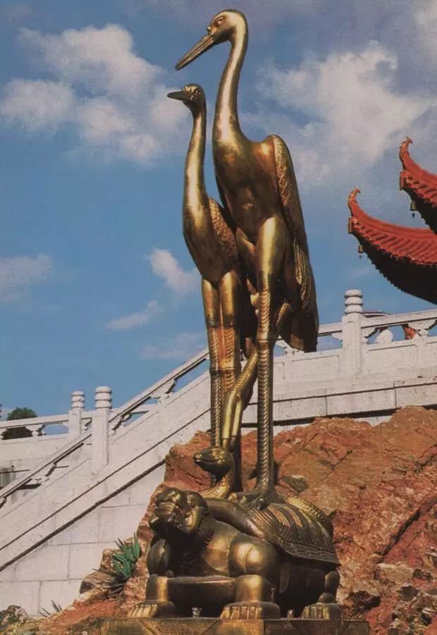 黄鹤归来铸铜雕塑